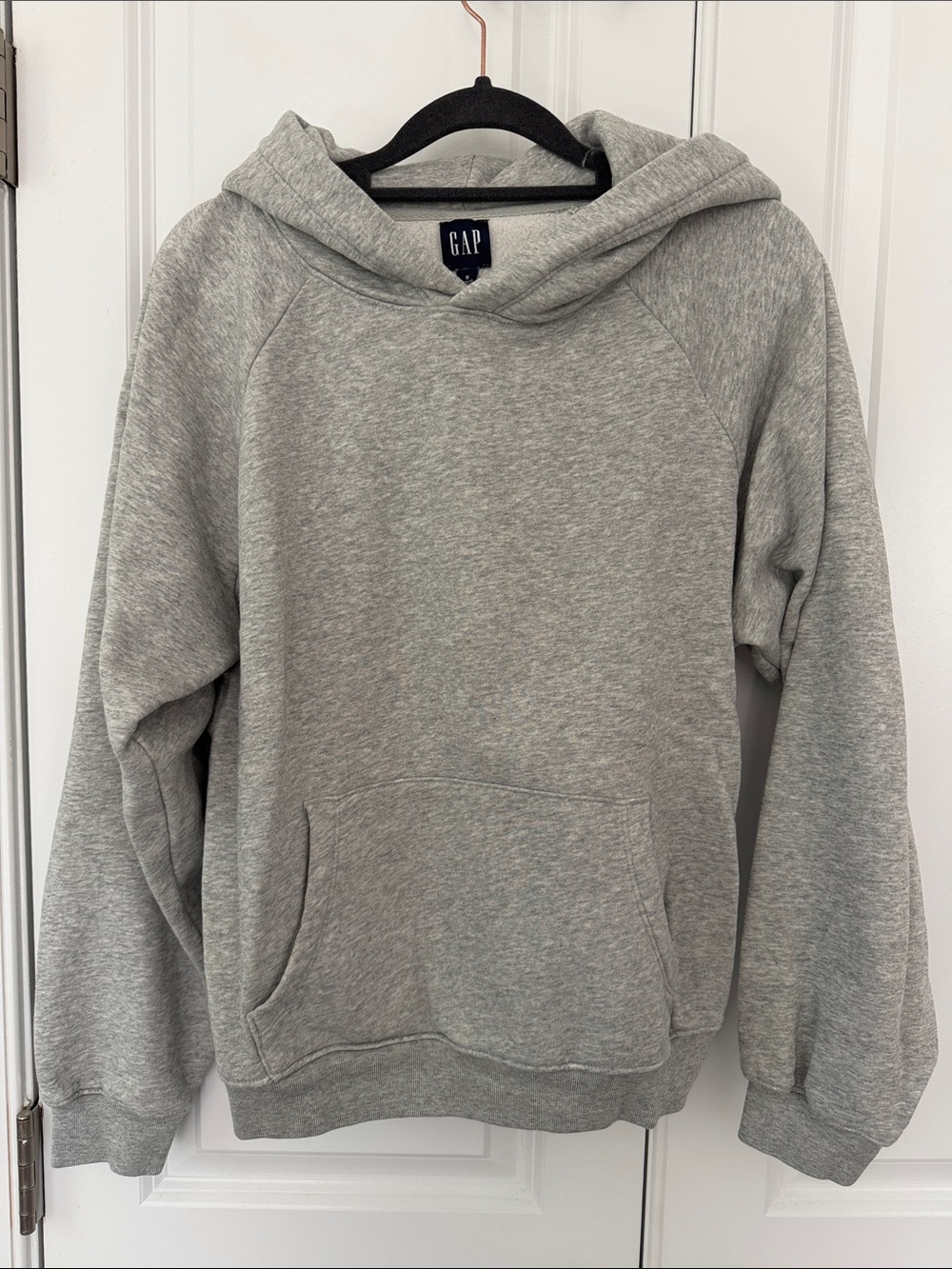 GAP women’s Light Heather Gray Pullover Hoodie